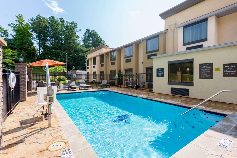 Sport & Beauty 5, Comfort Inn Tupelo, Lee