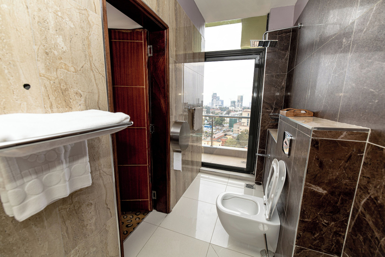 Bathroom, Samurai Suites by Mokawa, Dagoretti North