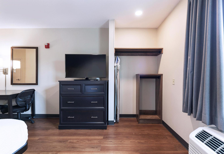 Bedroom 3, Extended Stay America - Nashville - Vanderbilt, Davidson