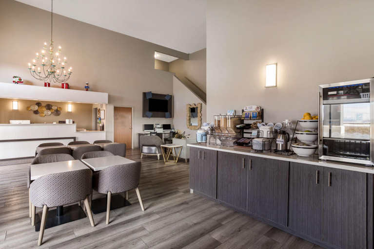 Food & Drinks 5, Surestay By Best Western Grants, Cibola