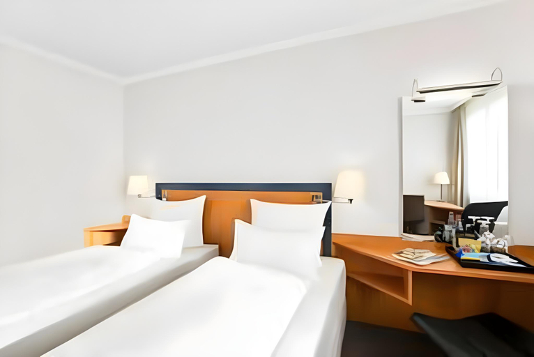 Bedroom 6