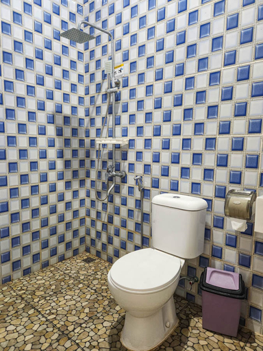 bathroom 6
