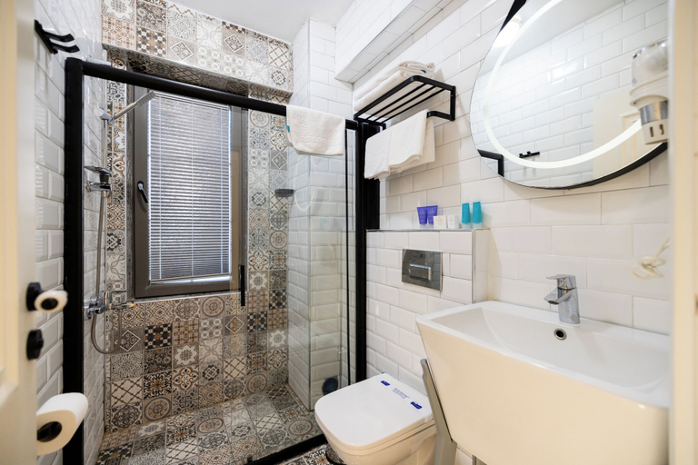Bathroom 5, Fitoz Otel, Bozcaada