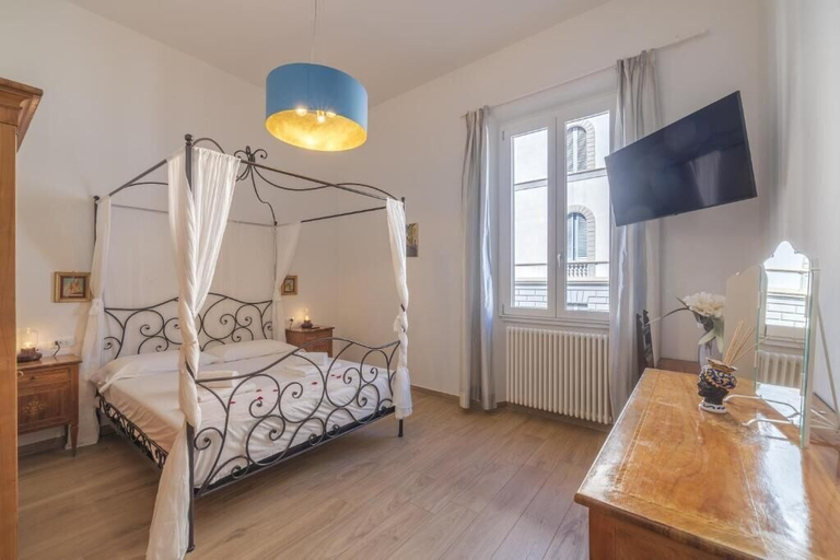 Bedroom 2, Casaldo's rooms, Florence