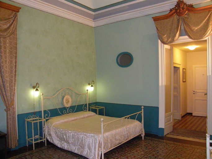 Bedroom 2, Il Gattopardo House, Catania