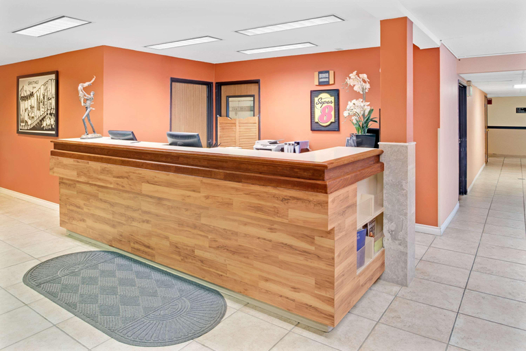 Public Area 2, Super 8 by Wyndham Spokane/West, Spokane