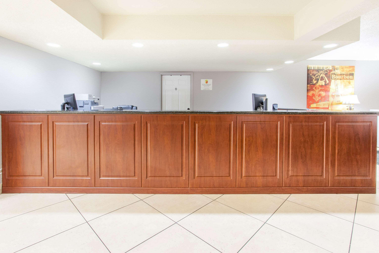 Public Area 2, Super 8 by Wyndham Monroe West, Ouachita
