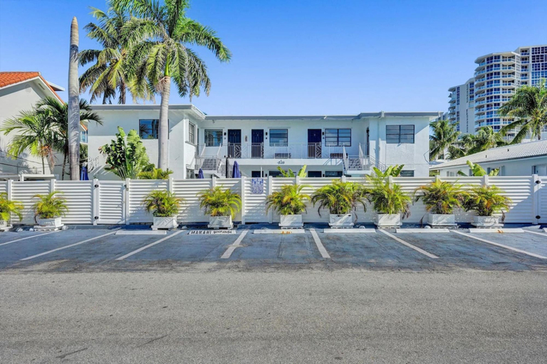 Room 2, Lovely 1- Bedroom Rental Unit With Pool, Broward