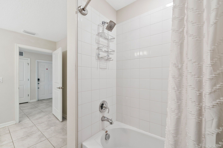 Bathroom 4, 3141 Paradox Circle #101, Osceola