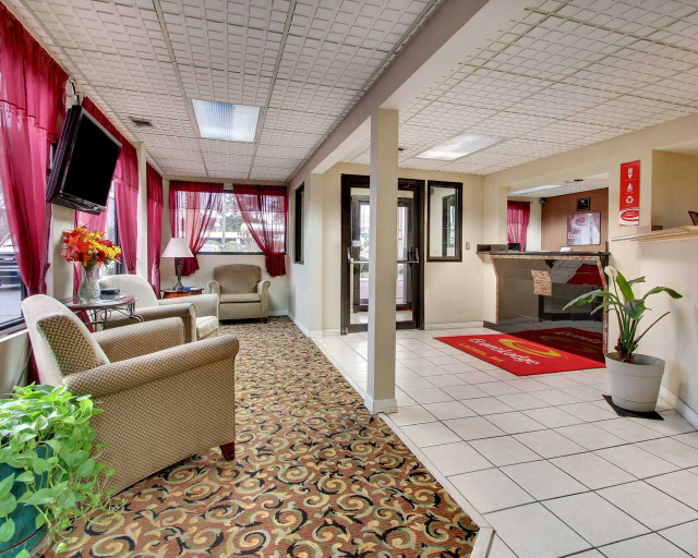 Public Area 2, Econo Lodge Laurel, Jones