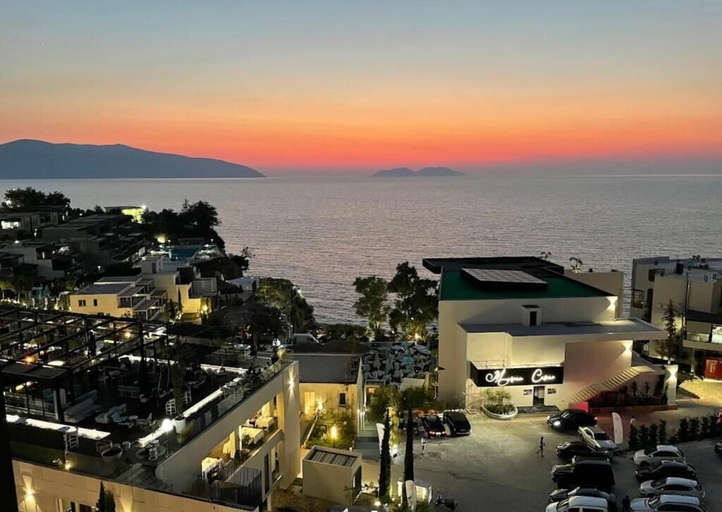Others 5, Hotel Lusini, Vlorës