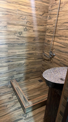 Bathroom, Cloudnestbakhmaro, Chokhatauri