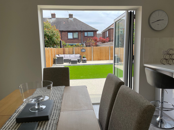 Dining, The Dooley, 3-beds, Sleeps 6, Pet Friendly, Sefton
