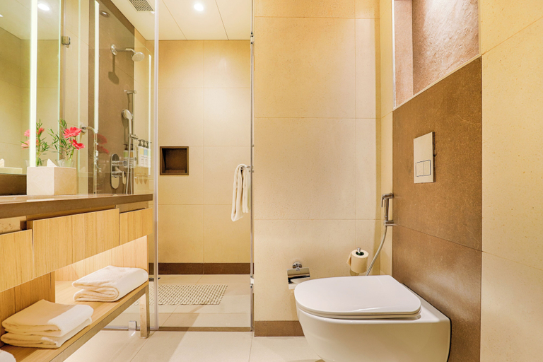 Bathroom 3, Club Mahindra Kandaghat, Solan
