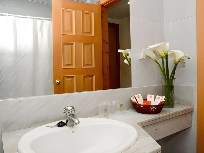 Bathroom 4, HC Hotel Magec, Santa Cruz de Tenerife