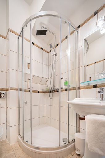 Bathroom 3, Hotel Peristil, Split