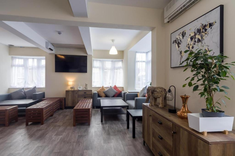 Others 5, The Serenity Hotel, Lincolnshire