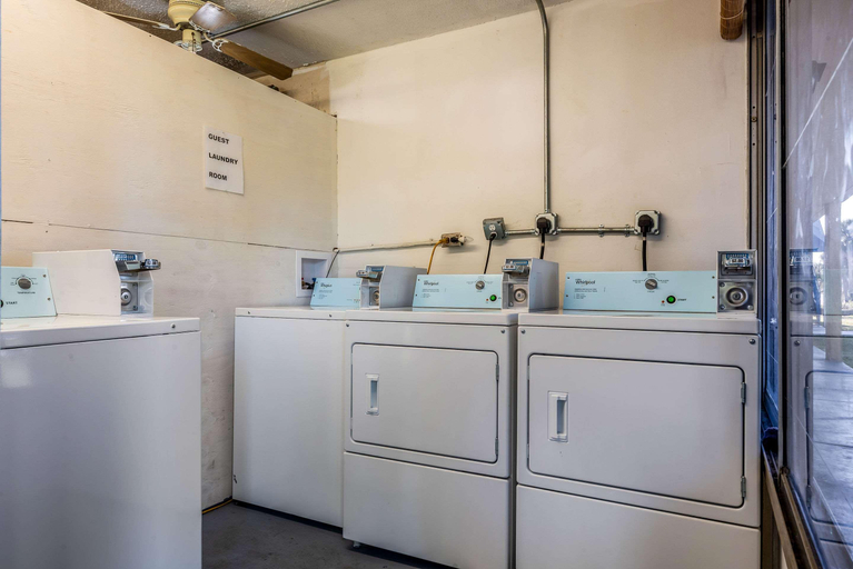 Exterior & Views 2, Rodeway Inn Bushnell, Sumter