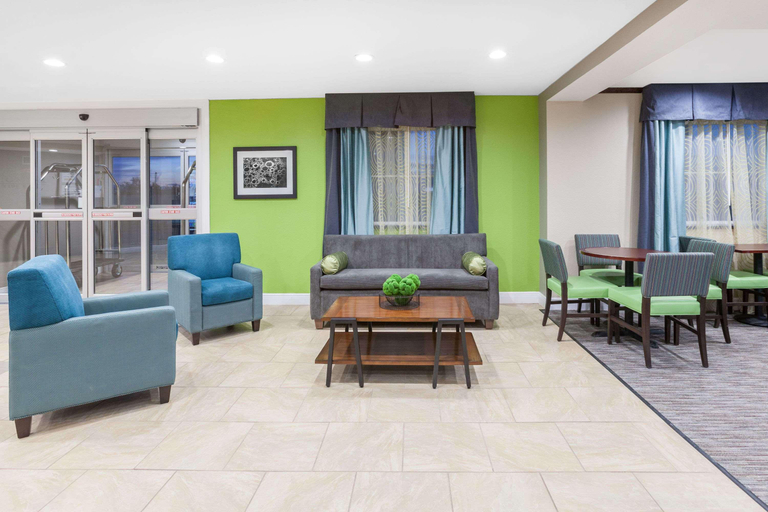 Public Area 2, Baymont by Wyndham Midland Center, Midland