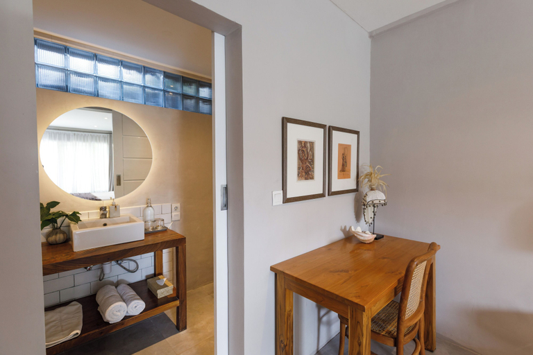 Bathroom 9