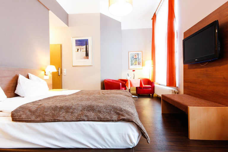 Bedroom 2, Hotel am Tiergarten, Karlsruhe