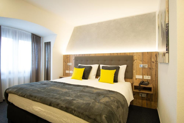 Bedroom 3, Hotel Drei Morgen, Esslingen