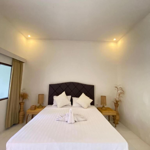 Others 3, Efrata Villa, Lombok