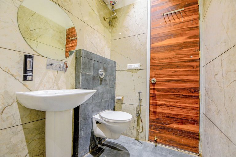 Bathroom, Fabhotel Amar Villa, Amritsar