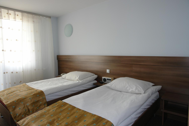 Bedroom 3, Hotel Junior, Zamość