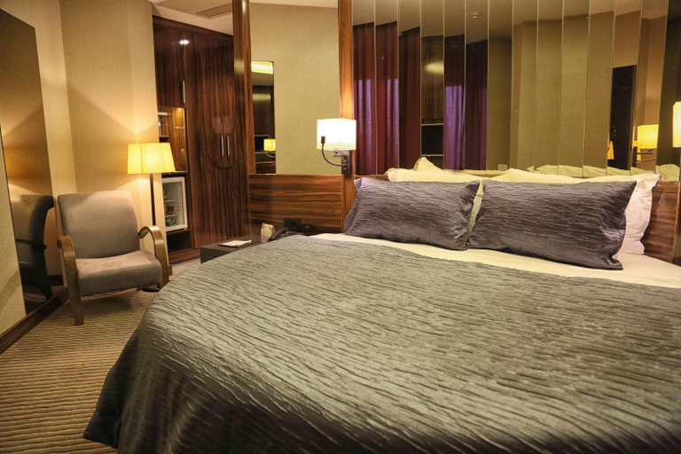 Bathroom 4, Ramada by Wyndham Mersin, Merkez