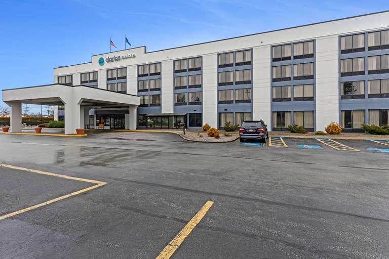 Exterior & Views 2, Clarion Pointe Near Erie Casino, Erie