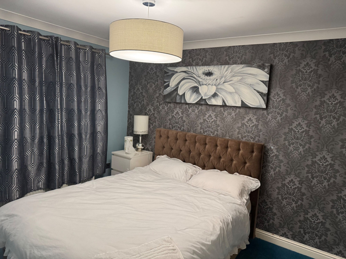 Room 2, Glasgow Guest House, Glasgow