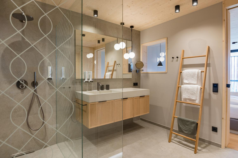 Bathroom 2, PANORAMA Allgau Spa Resort, Ostallgäu