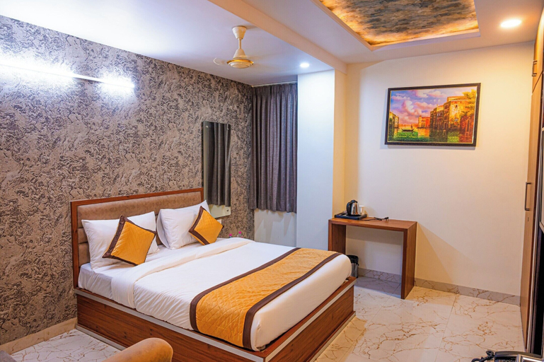 Bedroom 2, Hotel Royal Elite, Jaipur