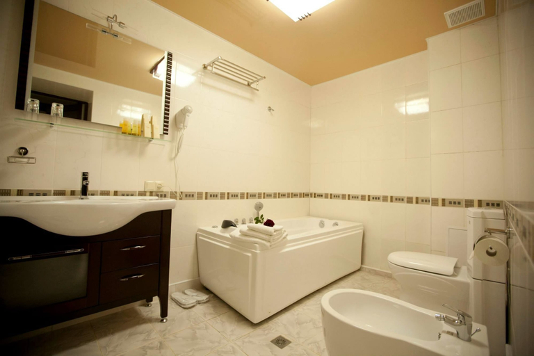 Bathroom 5, Best Western Plus Paradise Hotel Dilijan