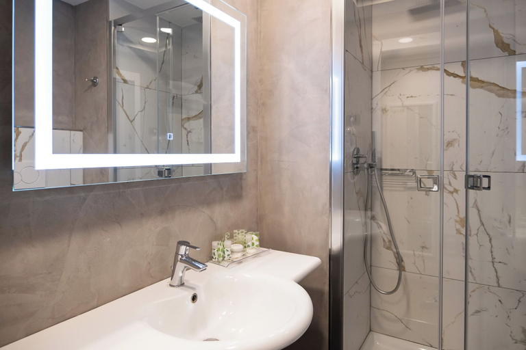Bathroom 4, Hotel Dei Congressi, Roma