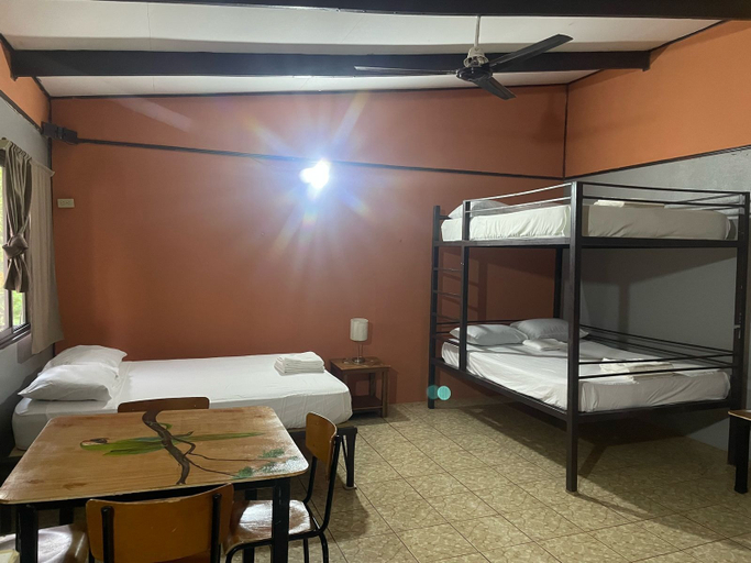 Bedroom 2, Be My Guest Cabinas, Talamanca