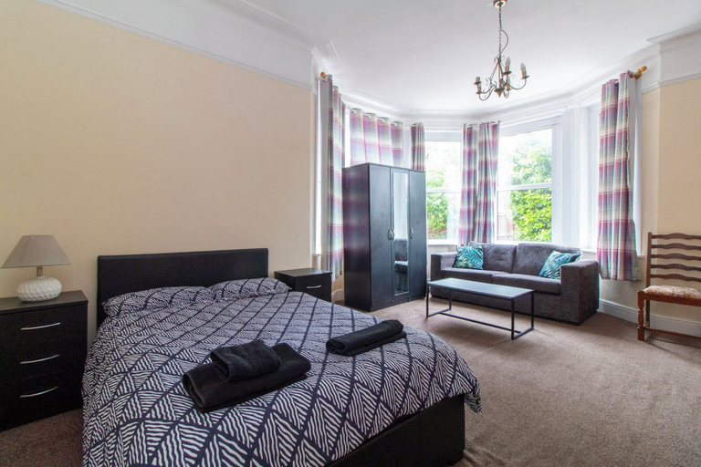 Others 2, Thornbury Guest House Room 1, Southampton