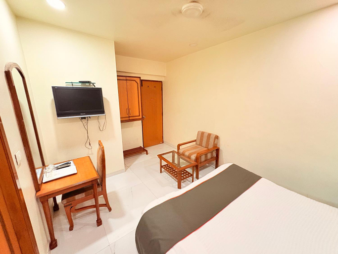 Bedroom 1, Hotel Vice President - Navrangpura, Ahmedabad, Ahmadabad