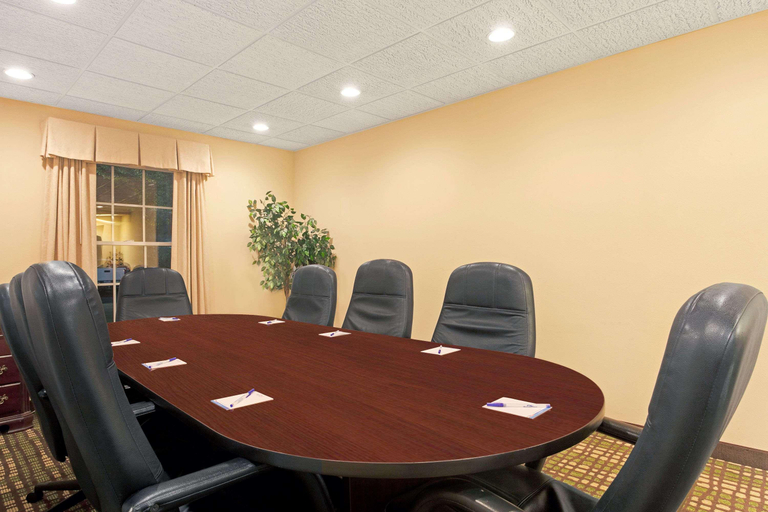 Business Facilities 5, Baymont by Wyndham Pearl, Rankin