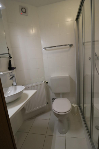 Bathroom 4, Villa Amber, Bad Kissingen
