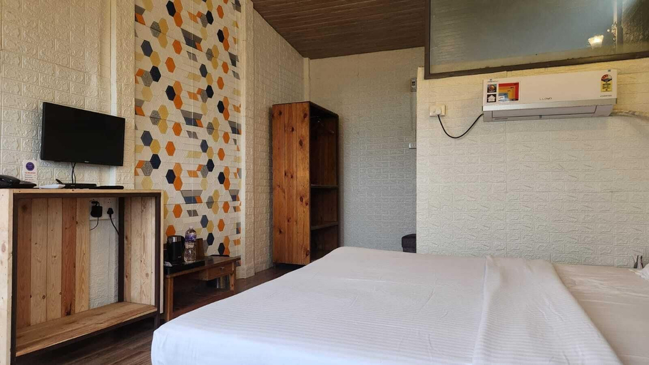 Bedroom 3, Astoria Lagoon Resort, Nashik