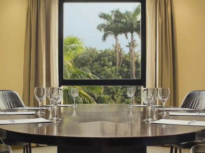 2, Ogeyi Place Hotel , Obio/Akp