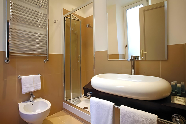 Bathroom 4, Residence Trianon Borgo Pio, Rome