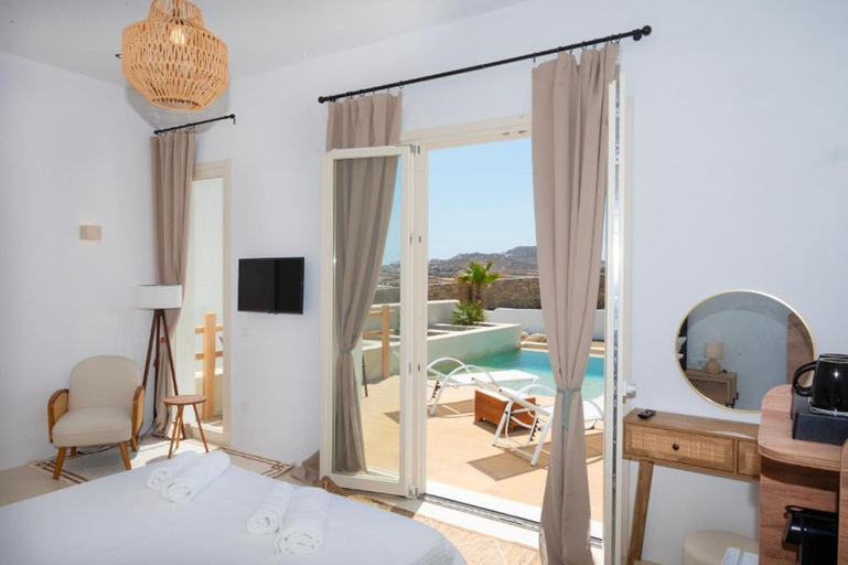 Room 3, Adyton Luxury Suites Privatepool Oasis in Mykonos, South Aegean