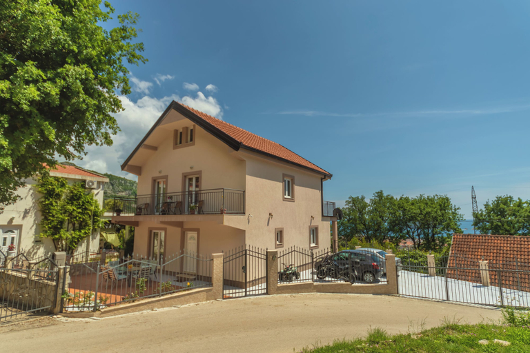 Exterior & Views 2, Villa Sunny Hill