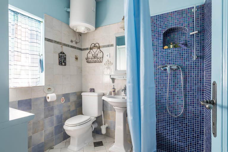 Bathroom 2, Split Old Town Apartments With Sea View, Split