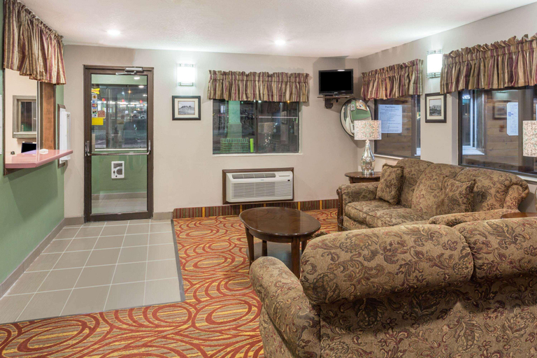 Public Area 2, Super 8 by Wyndham Rock Springs, Sweetwater