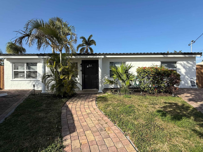 Exterior 4, The Aqua Villa in Hollywood, Broward