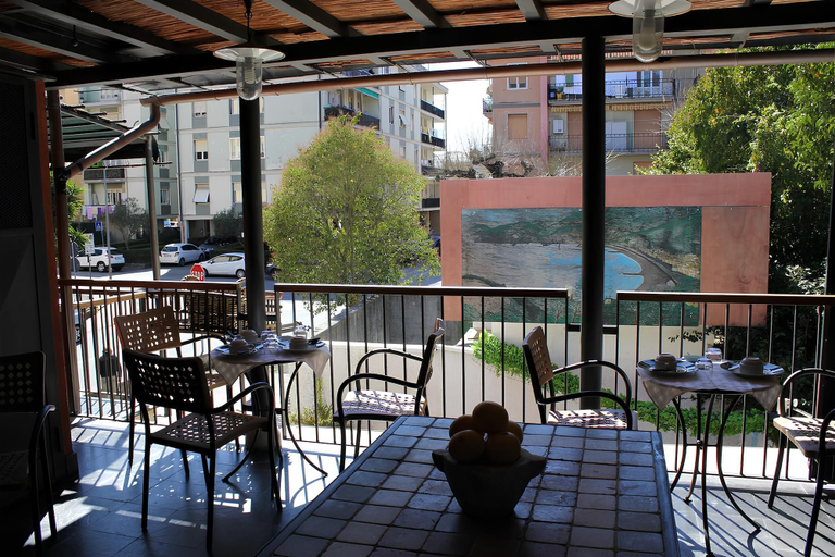 Food & Drinks, Delaide Rooms, La Spezia